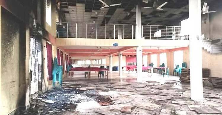 সীতাকুণ্ডে আওয়ামী লীগ নেতার কমিউনিটি সেন্টারে আগুন